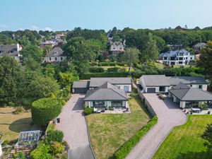 Photo 35- click for photo gallery